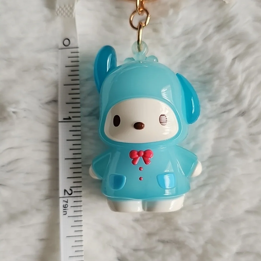 Pochacco Keychain - Picture 3 of 6